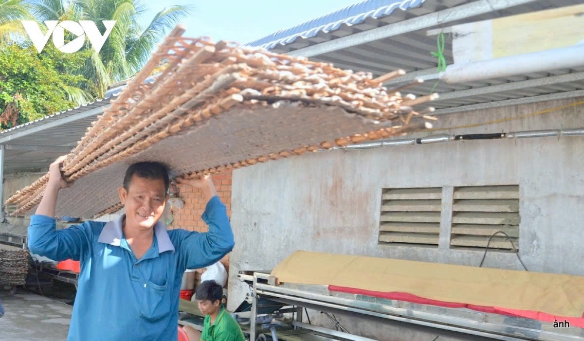 The craft village which has existed for over 200 years is now entering its peak season of the year.