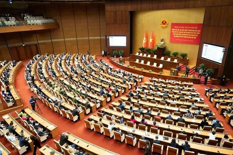 Delegates attend a nationwide conference to study, disseminate and implement the Politburo's Resolution 79 on state sector development, and the Politburo's Resolution 80 on cultural development