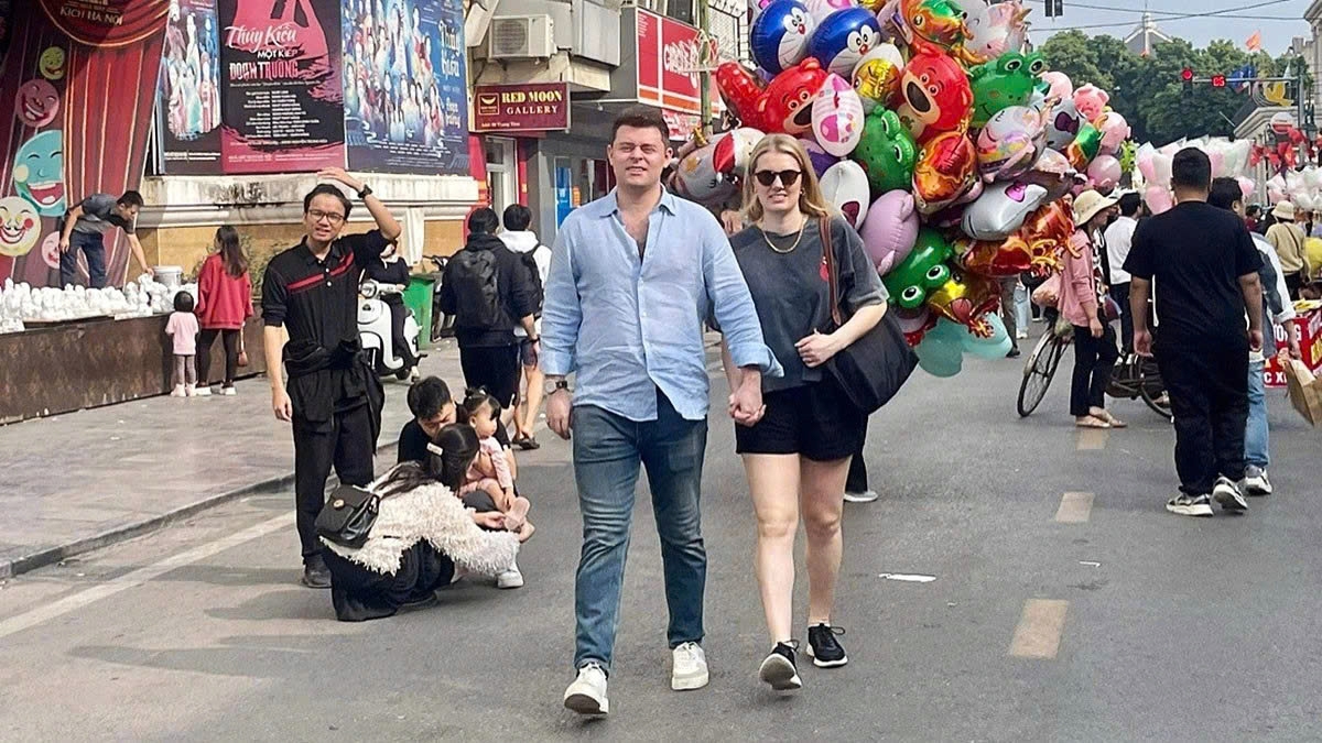 Foreign arrivals to Vietnam hit record high in 2025, reaching more than 21.5 million