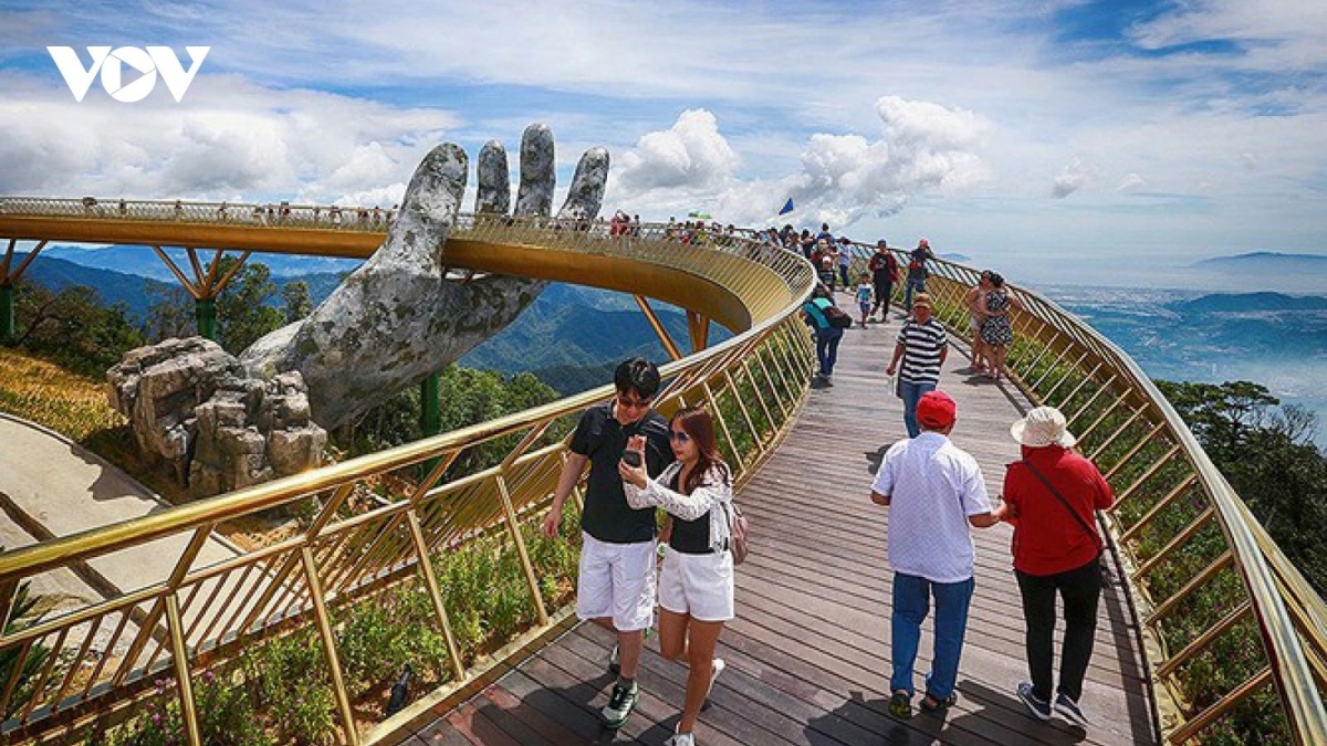 Golden Bridge in Da Nang city has been ranked fourth on the Timer Out list of the World’s Most Beautiful Bridges