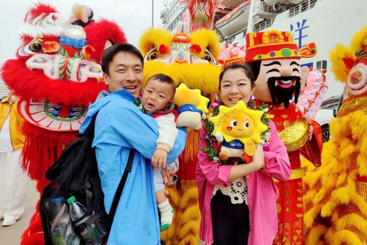 International visitors express excitement and appreciation for the vibrant welcome ceremony hosted by Quang Ninh at the start of the Lunar New Year