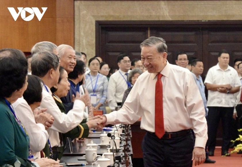 Party General Secretary To Lam visits and extends Tet greetings to the Party organization, authorities and people of Ho Chi Minh City.