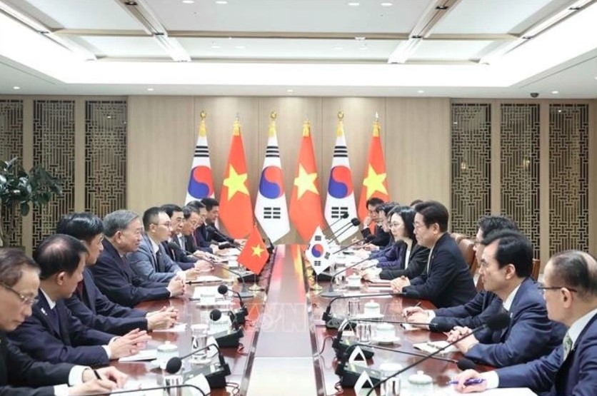 At the talks between Party General Secretary To Lam and RoK President Lee Jae Myung in Seoul on August 11, 2025