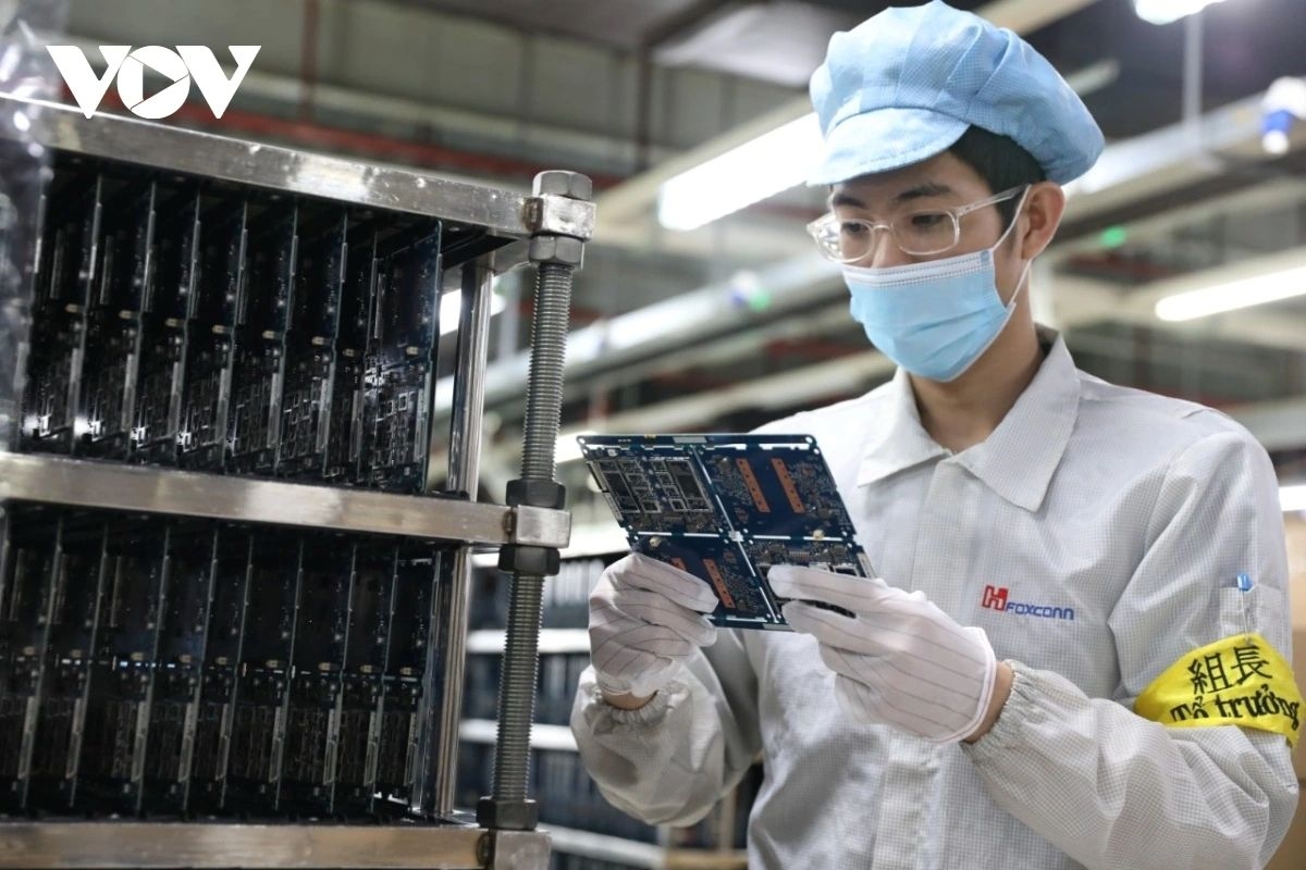 A significant shortage of qualified digital talent is posing challenges to the sustainable operation and effective management of smart technologies underpinning Vietnam’s digital transformation