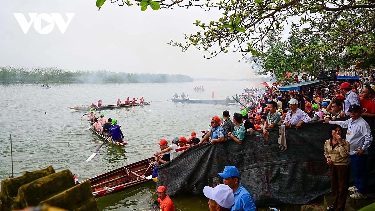 For local villagers, the boat race is more than a spring sporting event; it is a time for the community to come together, share joy, and pray for peace and prosperity in the Lunar New Year.