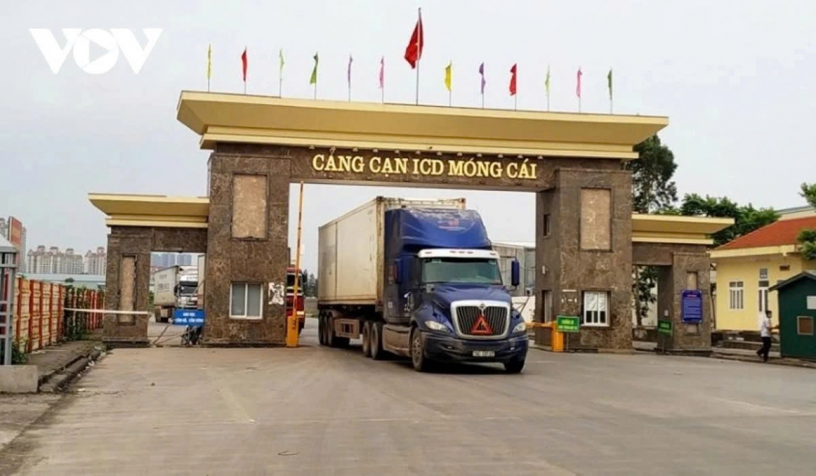 Congestion of goods and agricultural produce at several border gates have been largely resolved by January 31, according to the Ministry of Agriculture and Environment. (Illustrative image)