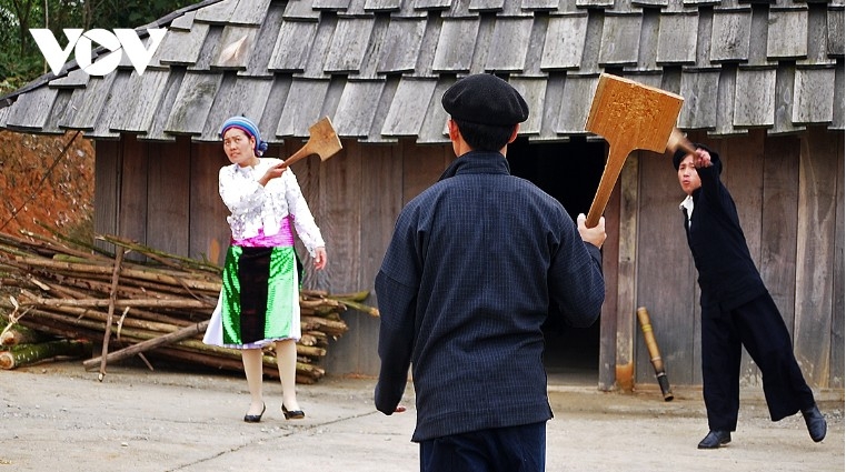 Danh yen, a traditional H’Mong courtship game in the Northwest highlands