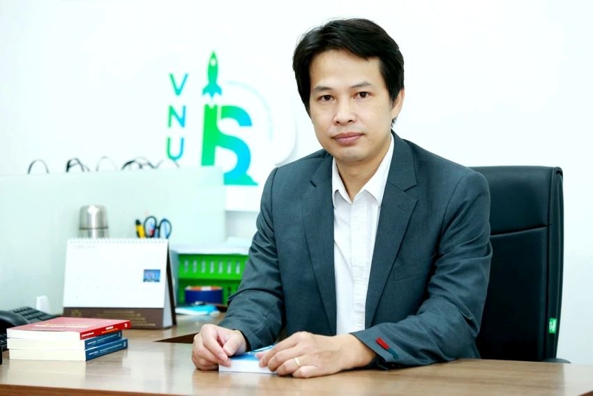 Dr. Le Khanh Cuong, a macroeconomic policy expert at the University of Economics and Business. (Photo: UEB)