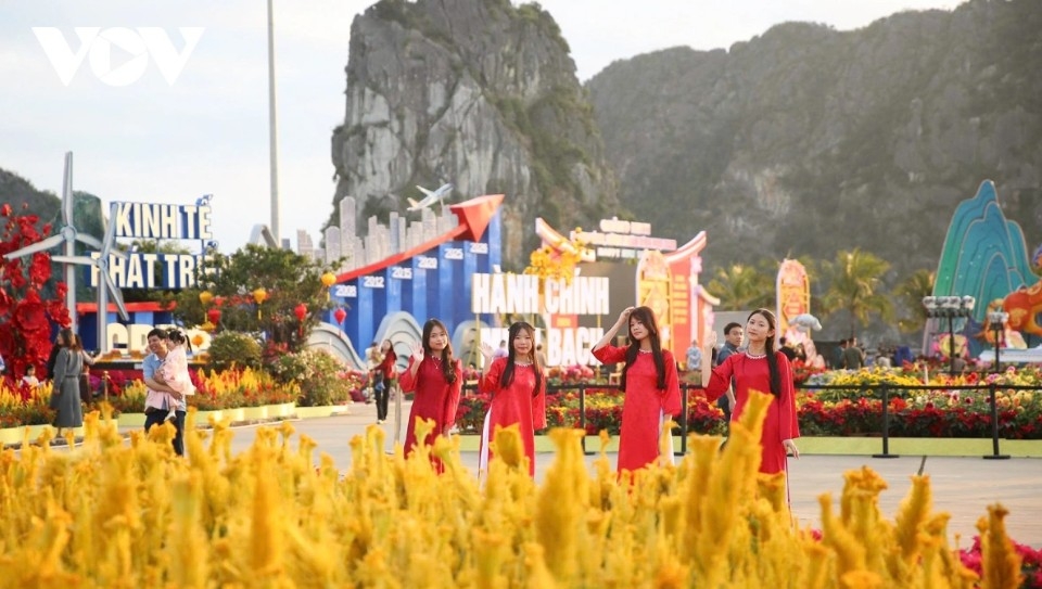 The site will also host activities recreating the traditional Tet cultural space of ethnic communities in Quang Ninh, alongside cultural events, artistic performances, folk games, cuisine and recreational activities for residents and visitors during the holiday.