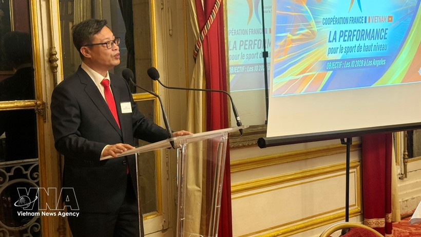 Vietnamese Ambassador to France Trinh Duc Hai speaks at the event (Photo: VNA)