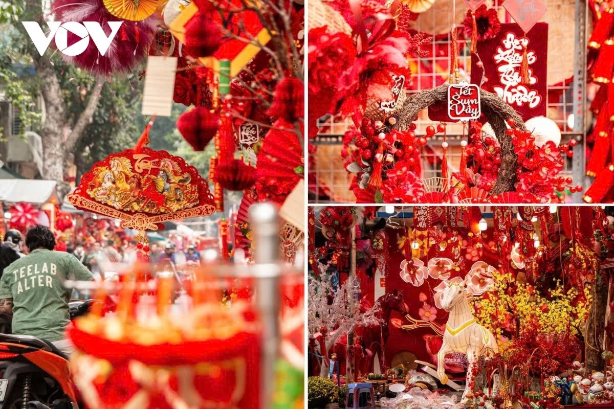…as well as decorative items inspired by the zodiac animal and symbols of the new year, adding to the lively Tet atmosphere at the market.
