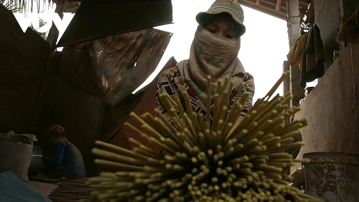 The incense products from the village are made from 36-40 different kinds of herbal medicine.