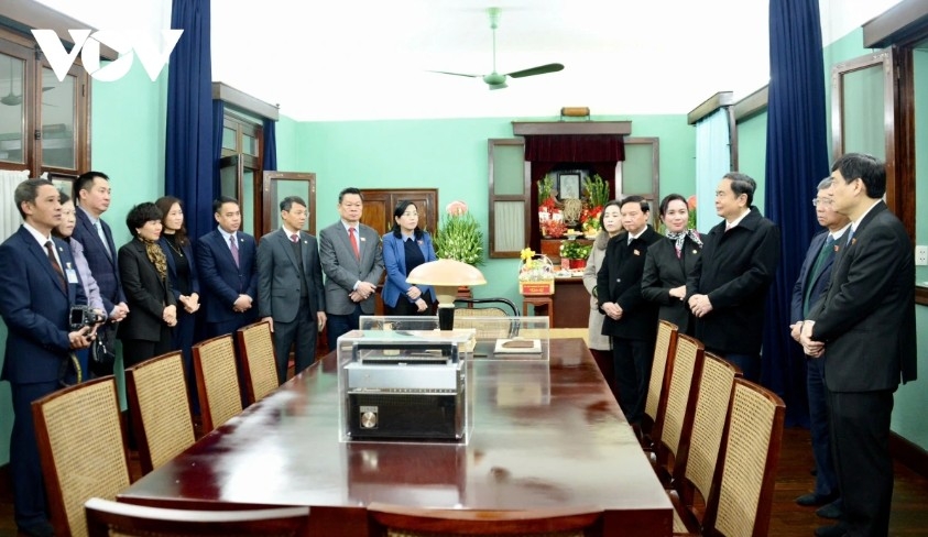 NA Chairman Tran Thanh Man and his delegation visit the Presidential Palace Historical Site