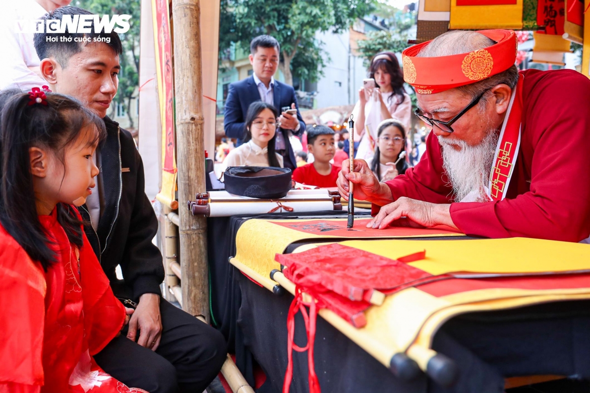 Character choices vary by wish and recipient, with Tho (Longevity) the preferred option for gifts to elders.