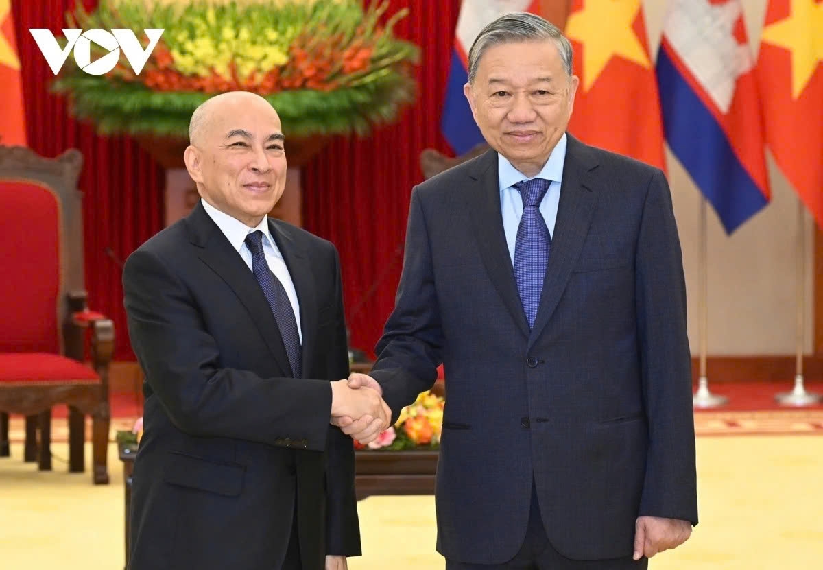 Party General Secretary To Lam receives Cambodian King Norodom Sihamoni in Hanoi in November 2024