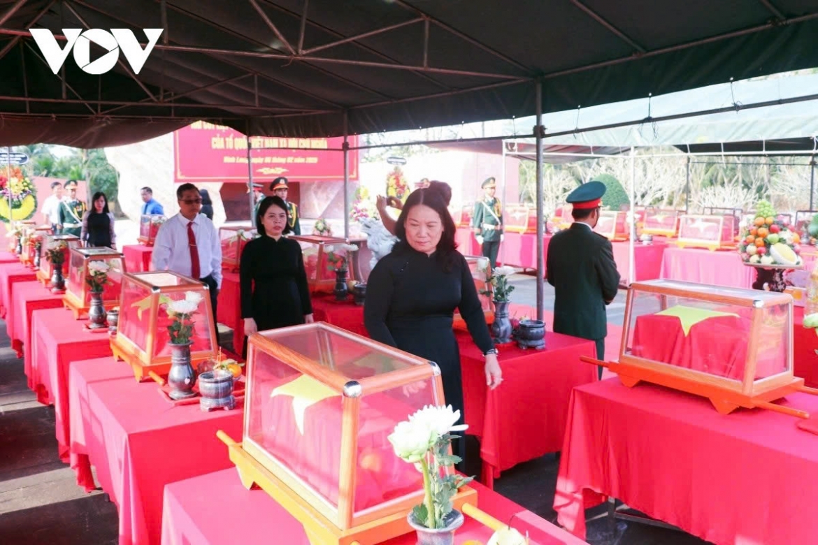 Southern Vinh Long province holds a memorial and burial ceremony for the remains of 36 fallen soldiers recently located and recovered