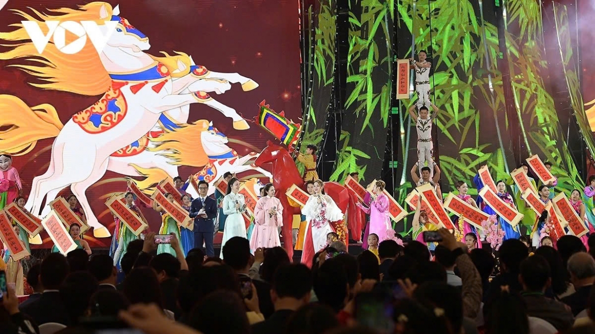The event covering up to 130,000 m² at the largest exposition centre in Southeast Asia features 3,000 booths, attracting approximately 2,500 domestic and international businesses, and is expected to welcome millions of visitors.