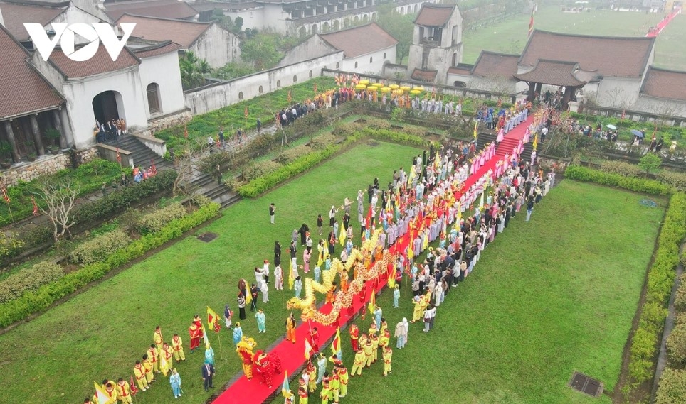 The opening ceremony takes place on February 26 (the 10th day of the first lunar month) at the Yen Tu complex of monuments and landscapes, Yen Tu ward, northern Quang Ninh province.