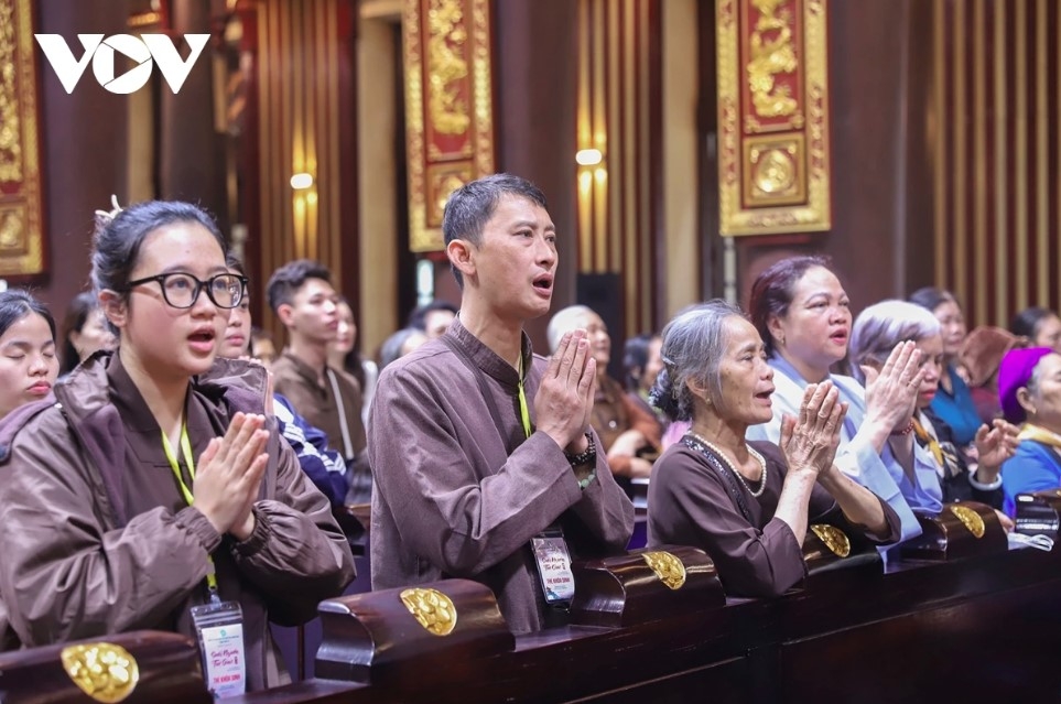 Large numbers of Buddhist followers, local residents and visitors come not only to worship and pray for peace, but also to reconnect with their historical roots and pay tribute to their forebears in keeping with the Vietnamese tradition of gratitude. They also turn to the teachings of King-Monk Tran Nhan Tong and the Truc Lam Zen sect, a distinctly Vietnamese Buddhist lineage that promotes engaged Buddhism, harmonising faith with daily life and placing service to the people and the nation at the heart of spiritual practice.
