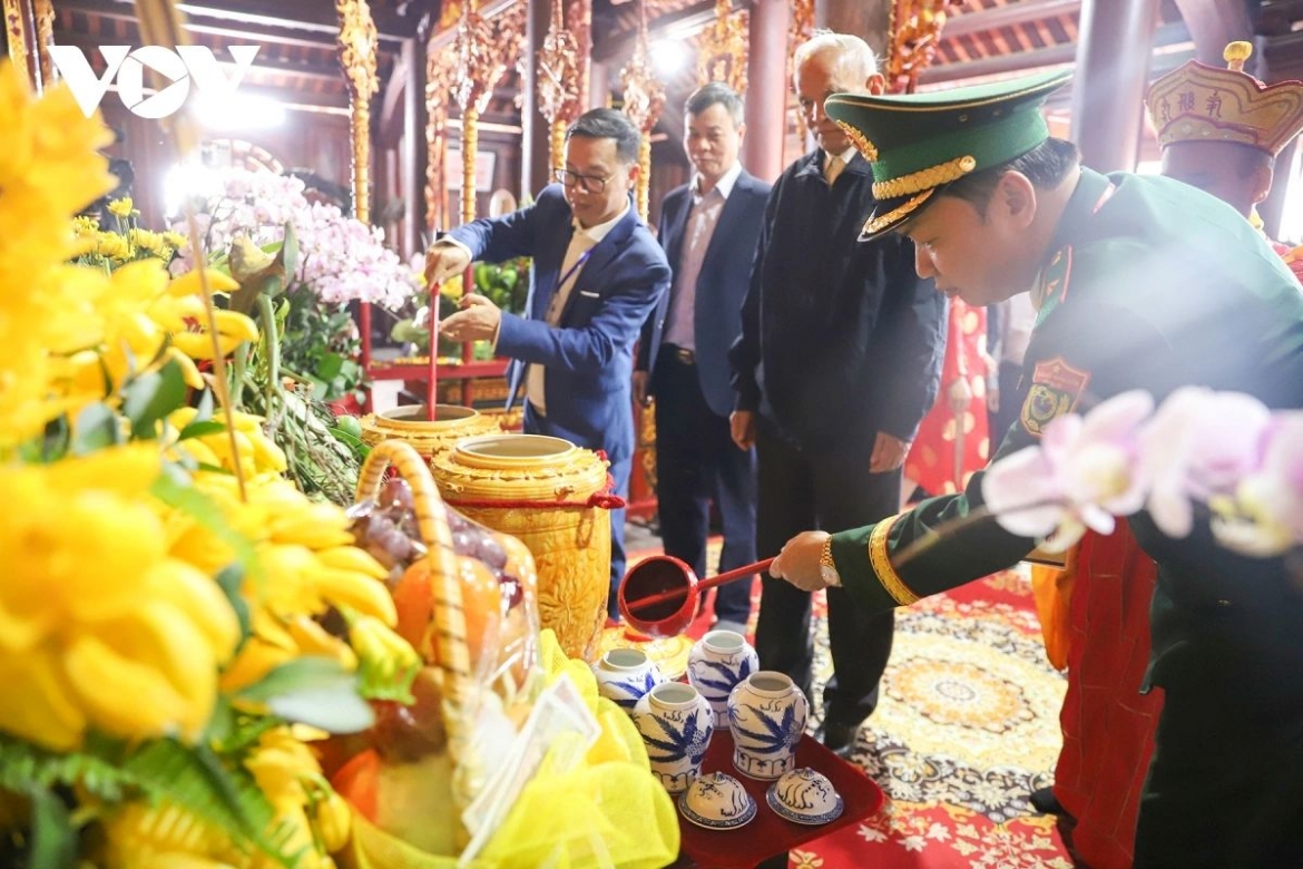 Today, the Thai Mieu Festival plays an important role in preserving Vietnam’s cultural heritage and promoting historical tourism in Quang Ninh province. As restoration and conservation efforts continue in the Tran Dynasty historical complex in Dong Trieu, the festival has become an increasingly attractive destination for travelers seeking authentic cultural experiences in Vietnam.