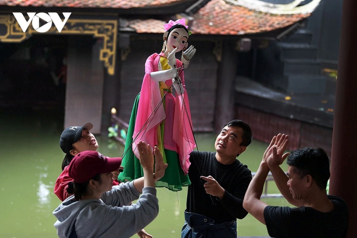 The art of puppetry has also continued to evolve through constant innovation and creativity, becoming a distinctive “cultural language” that helps shape and strengthen Vietnam’s cultural identity in the modern era.