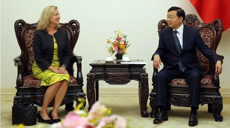 Deputy Prime Minister Tran Hong Ha meets with Mariam J. Sherman, World Bank Country Director for Vietnam (Photo: VGP)