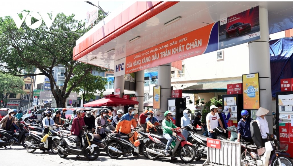 Vietnam has no immediate need to use its national petroleum reserves, with current supplies sufficient to meet domestic demand through the end of March