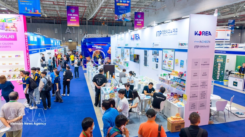 Visitors at the 34th Vietnam International Trade Fair in 2025 (Photo: VNA)