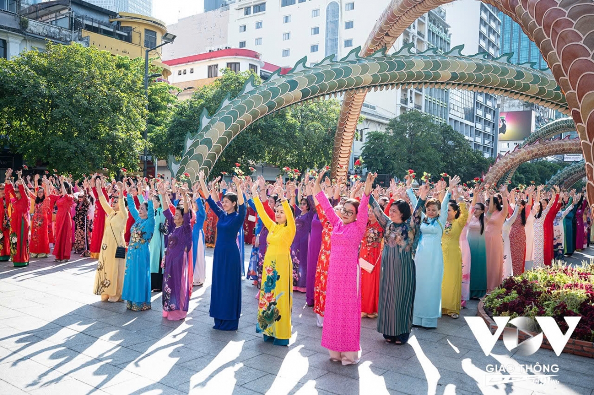 The annual Ao Dai Festival will return to Ho Chi Minh City in March.