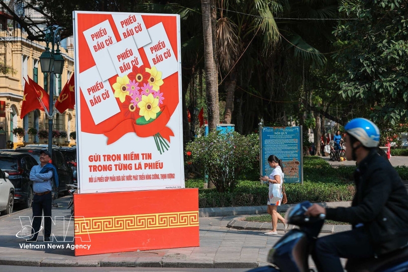 A poster celebrating the Election Day (Photo: VNA)