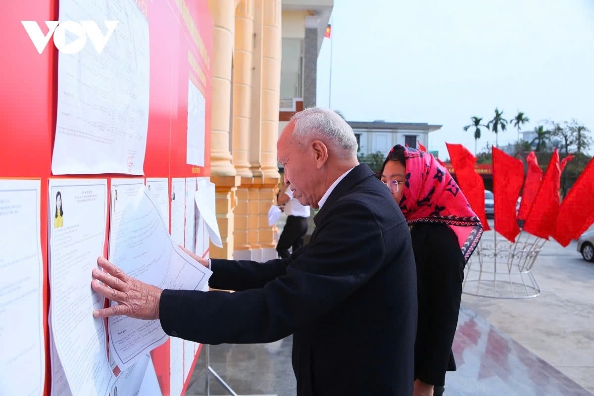 A voter list is posted in a clearly visible place so residents can check their information.