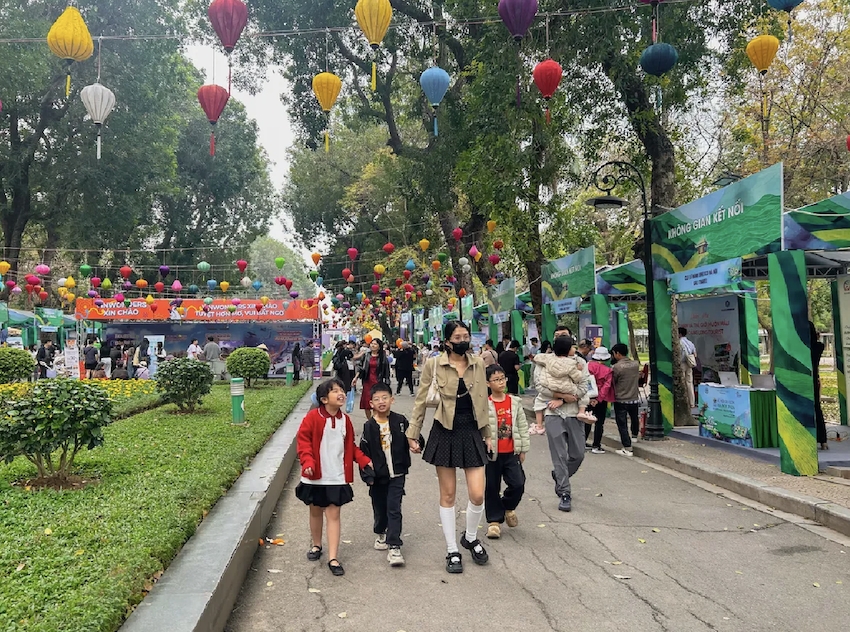 Visitors at the event (Photo: vtv.vn)