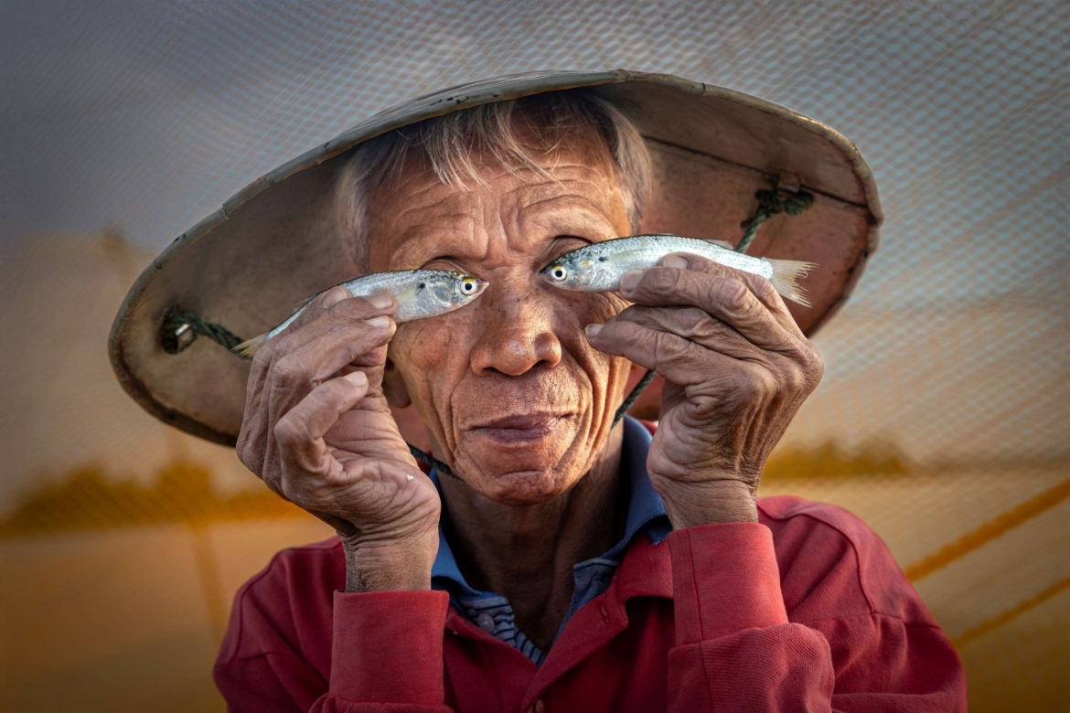 "Fish Eyes" taken by Sophia Spurgin wins LCE Photographer of the Year competition