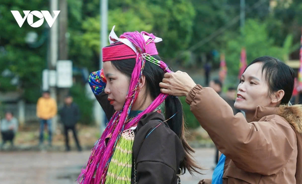 The Luc Na Communal House Festival is held annually to preserve the cultural heritage of ethnic minorities, while promoting local images to tourists.