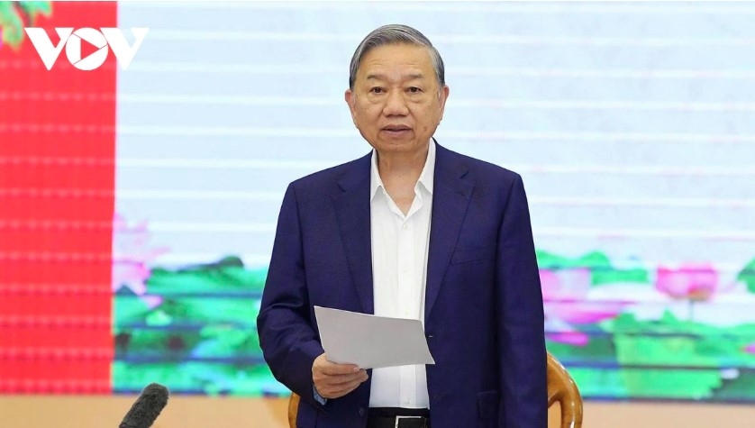 Party General Secretary To Lam delivers his speech at the event