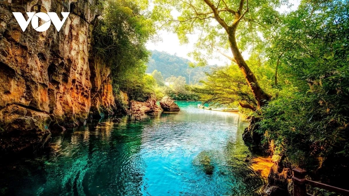 Stunning natural landscape of Phong Nha – Ke Bang National Park, a UNESCO World Heritage Site in Vietnam.