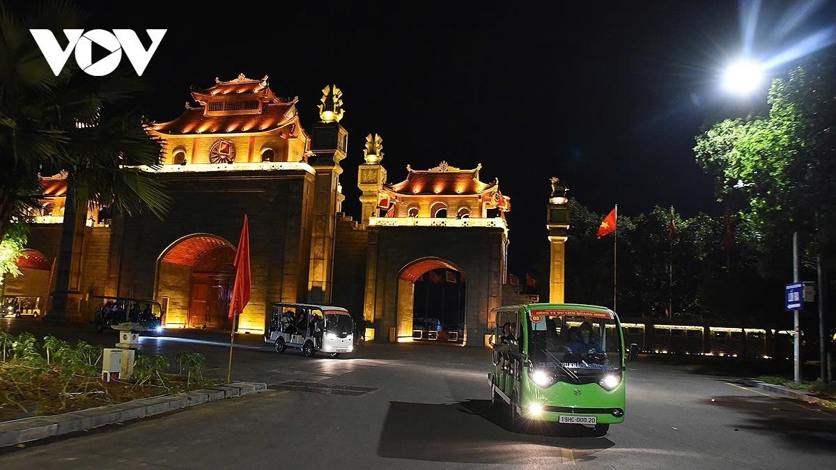 After a period of suspension due to the COVID-19 pandemic, the product has now resumed operations, ready to welcome visitors to Hung Kings Temple during the Hung Kings Commemoration Day.