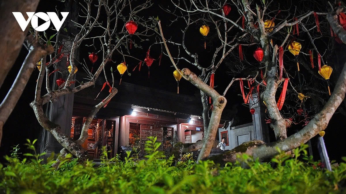 The night tour also marks the opening of a series of cultural, sports and tourism events during the 2026 Hung Kings Commemoration Day.