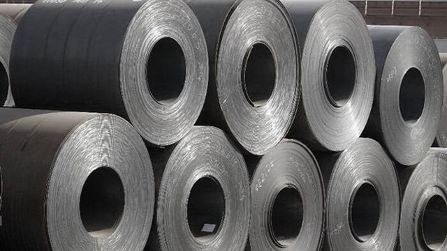 The EC's launch of a new investigation into certain imported steel products underscores a continued trend towards stronger protection of the EU’s domestic steel industry, posing potential risks for exporting countries, including Vietnam. — Photo dautuchungkhoan.vn