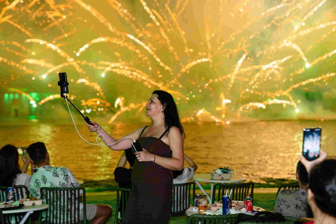 Tourists are mesmerized with on-of-a-kind experiences in the Sun Paradise Land ecosystem (Photo: Sun Group)
