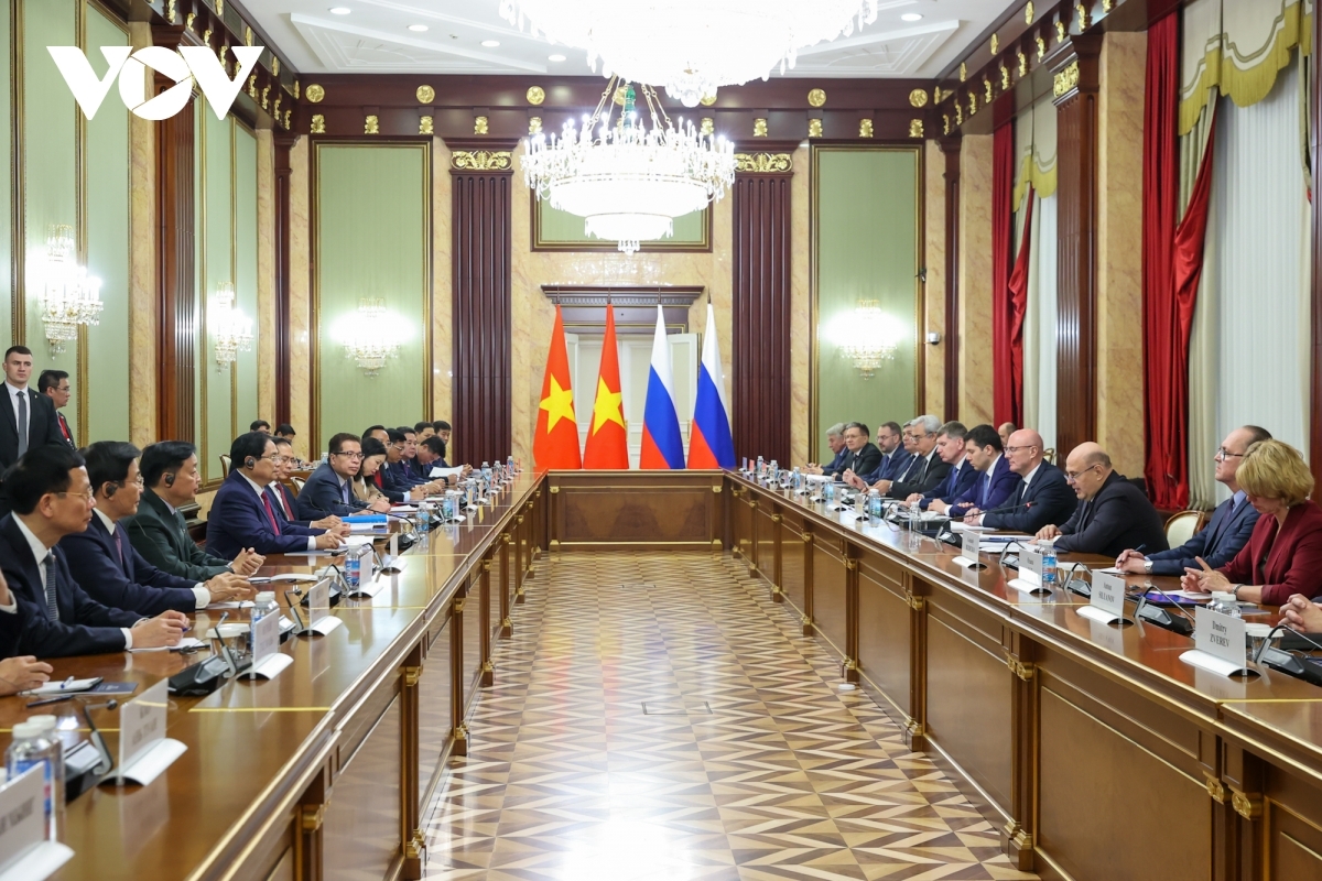 Russian Prime Minister Mikhail Mishustin and visiting Vietnamese Prime Minister Pham Minh Chinh.hold talks on measures to enhance cooperation, especially in energy, science and technology, human resource development, among other fields