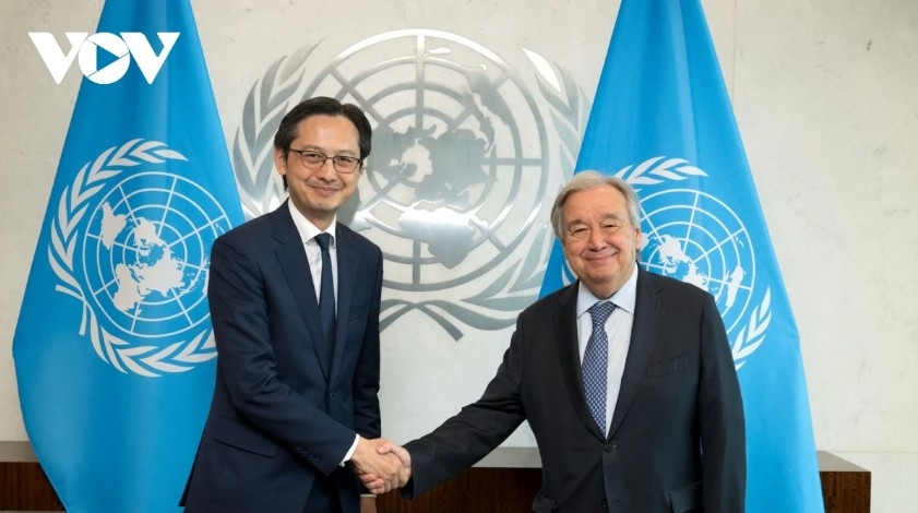 Ambassador Do Hung Viet and UN Secretary-General António Guterres