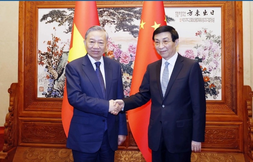 Party General Secretary and President To Lam meets CPPCC Chairman Wang Huning (Photo: VNA)