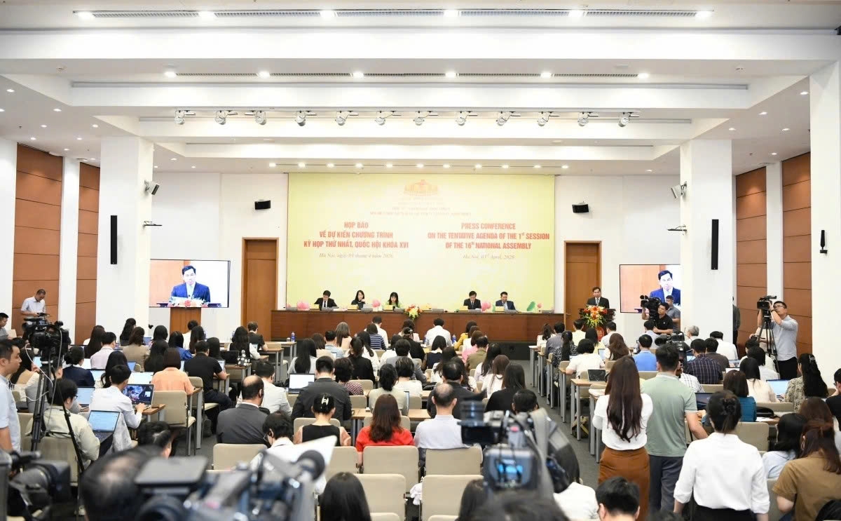 Hanoi press briefing: the 16th National Assembly will convene its first session in Hanoi on April 6 and last 11 days, focusing on the election of key state leaders among other things