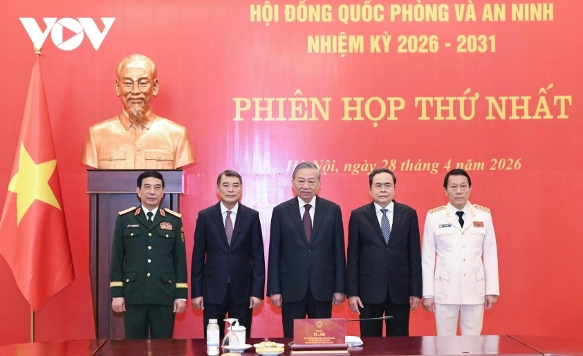 Party Secretary General and State President To Lam and members of the National Defence and Security Council