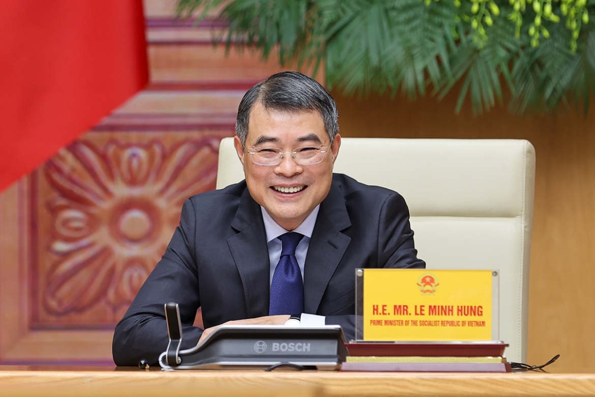 Vietnamese Prime Minister Le Minh Hung attends the online AZEC Summit on energy security from Hanoi. (Photo: VGP)