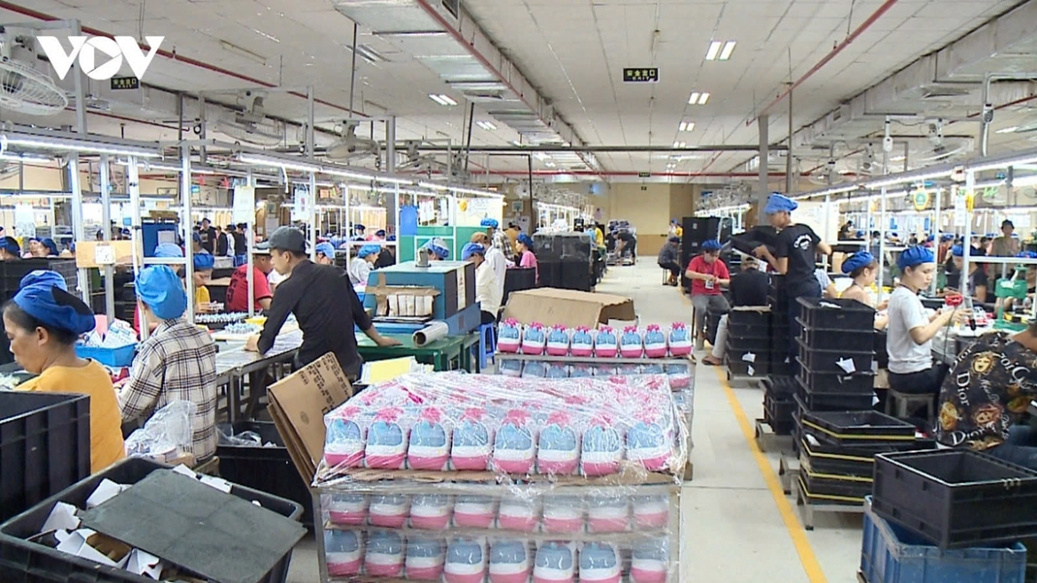 Removing bottlenecks, building transparent institutions and improving the business environment are seen as key pillars for strengthening Vietnam’s private sector. (Illustrative image)