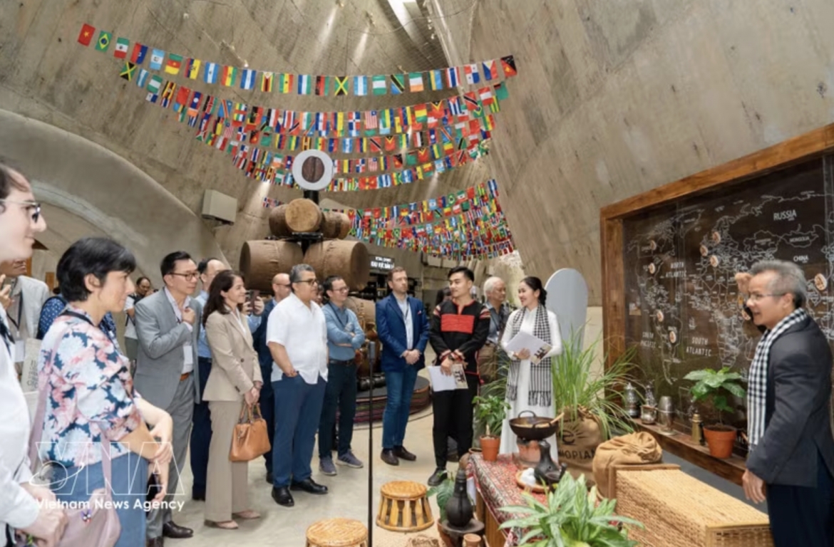 The World Coffee Heritage Forum officially opens at the World Coffee Museum in Dak Lak province, with eyes on UNESCO recognition for Vietnamese coffee culture. (Photo: VNA)