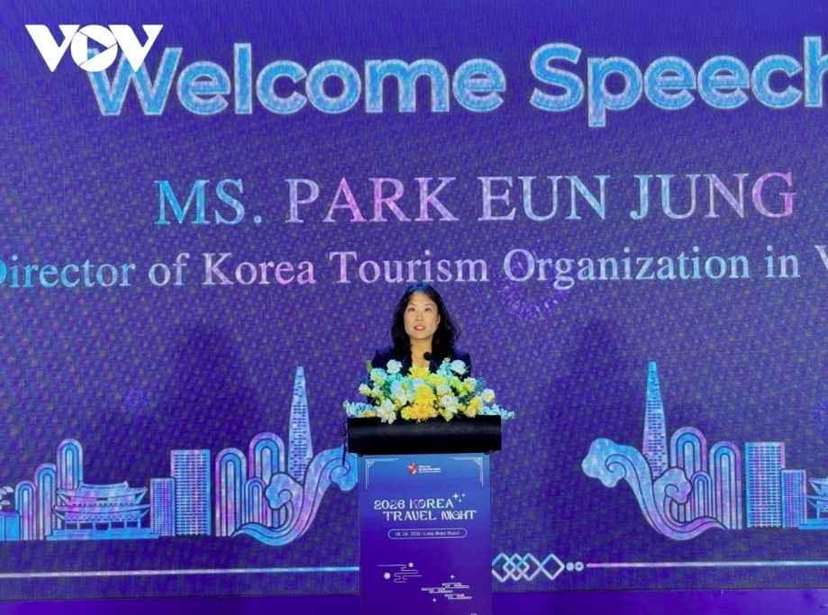 KTO Vietnam Chief Representative Park Eun Jung speaks at the event