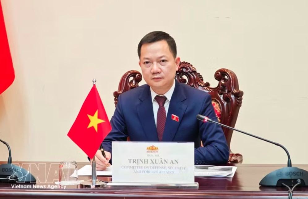 Trinh Xuan An, a full-time National Assembly deputy from the Committee on Defence, Security and Foreign Affairs and Vice Chairman of the 15th-term Young National Assembly Deputies Group, atteds the third consultative meeting of the Young Parliamentarians of AIPA (YPA) on April 28, 2026. Photo: VNA